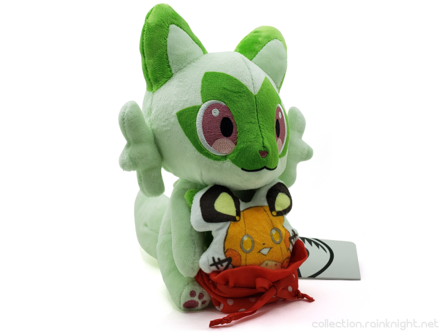 The Pokémon Company – Sprigatito Pokémon Holiday Workshop Plush